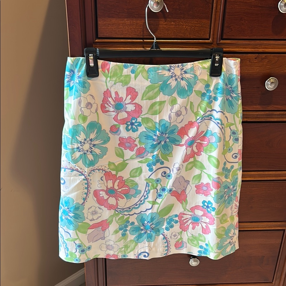 Sigrid Olsen Sport Floral Skirt, size 8, white w/ blue/green/pink flowers, cute